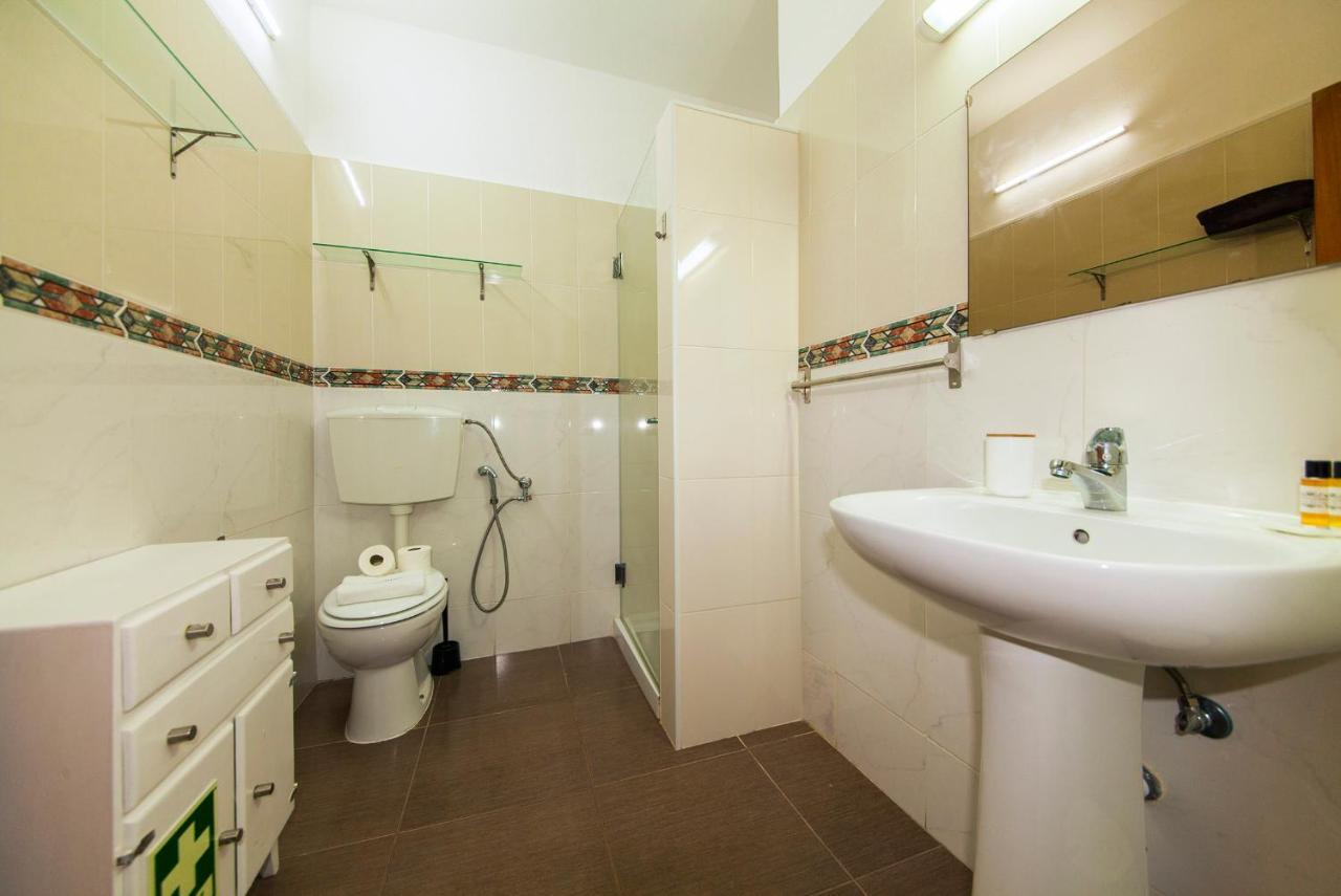 60 négyzetméteres, 2 hálószobás Apartman 1 fürdőszobával Lagos Városközpont területén Kültér fotó
