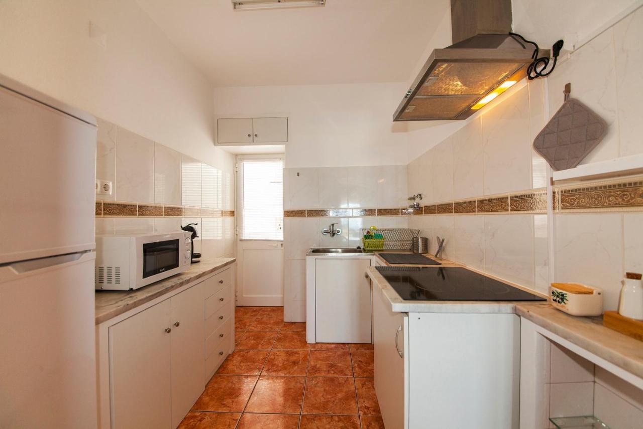 60 négyzetméteres, 2 hálószobás Apartman 1 fürdőszobával Lagos Városközpont területén Kültér fotó
